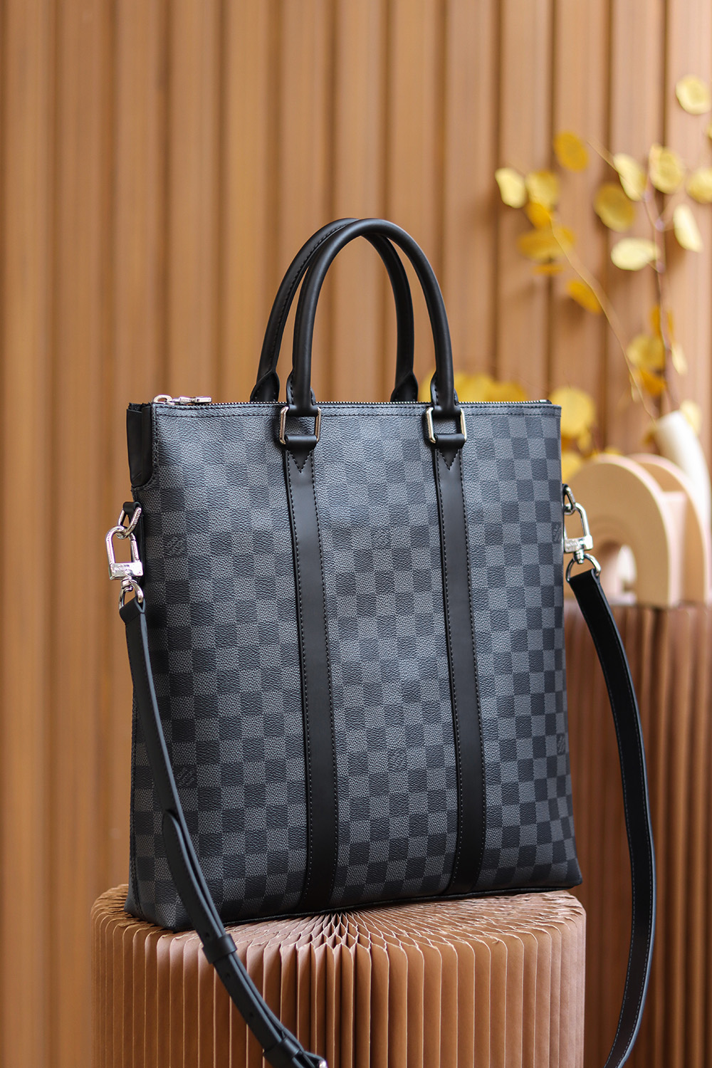 Louis Vuitton 𝘼𝙣𝙩𝙤𝙣 𝙏𝙤𝙩𝙚 Briefcase M40000