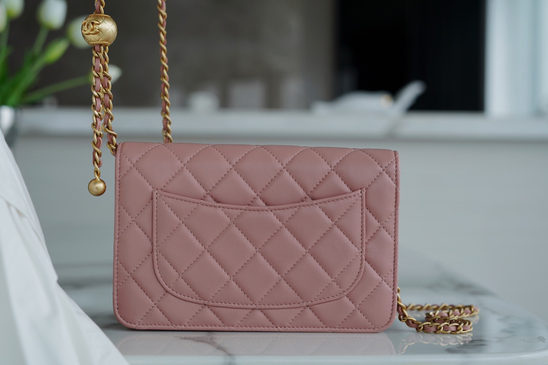 Chanel 𝑾𝒐𝒄 hair bag metallic ball 𝒘𝒐𝒄𝒄 dry rose pink