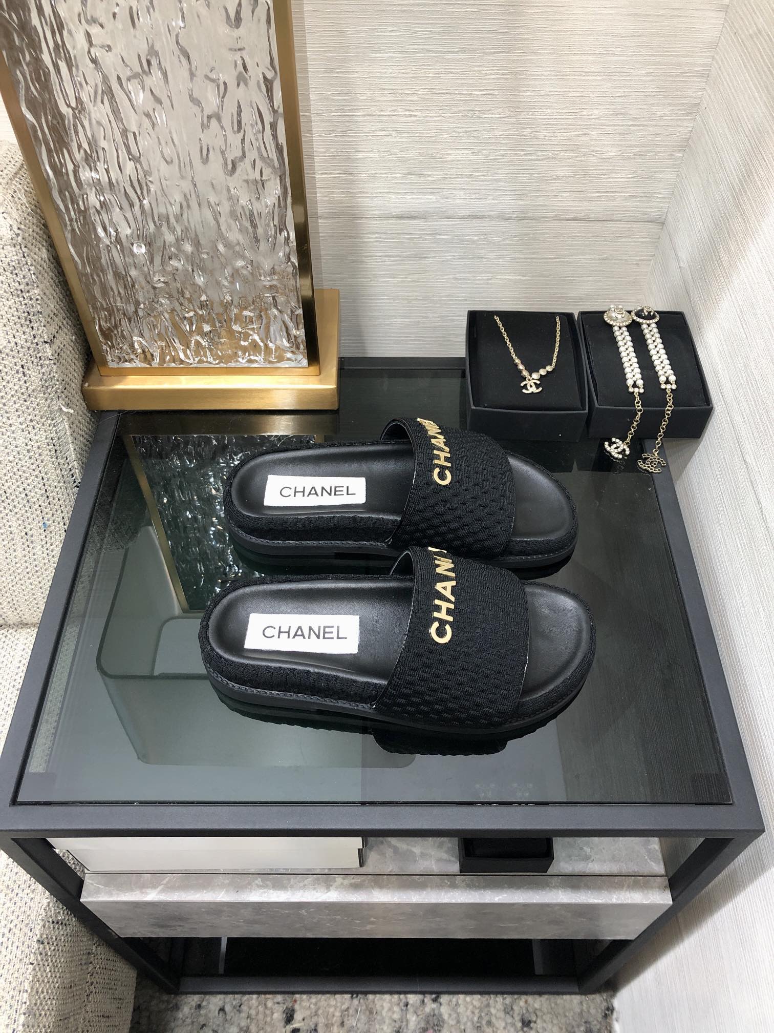 CHANEL 2022 early spring latest honey slippers fashion versatile series imported sheepskin cushioned feet