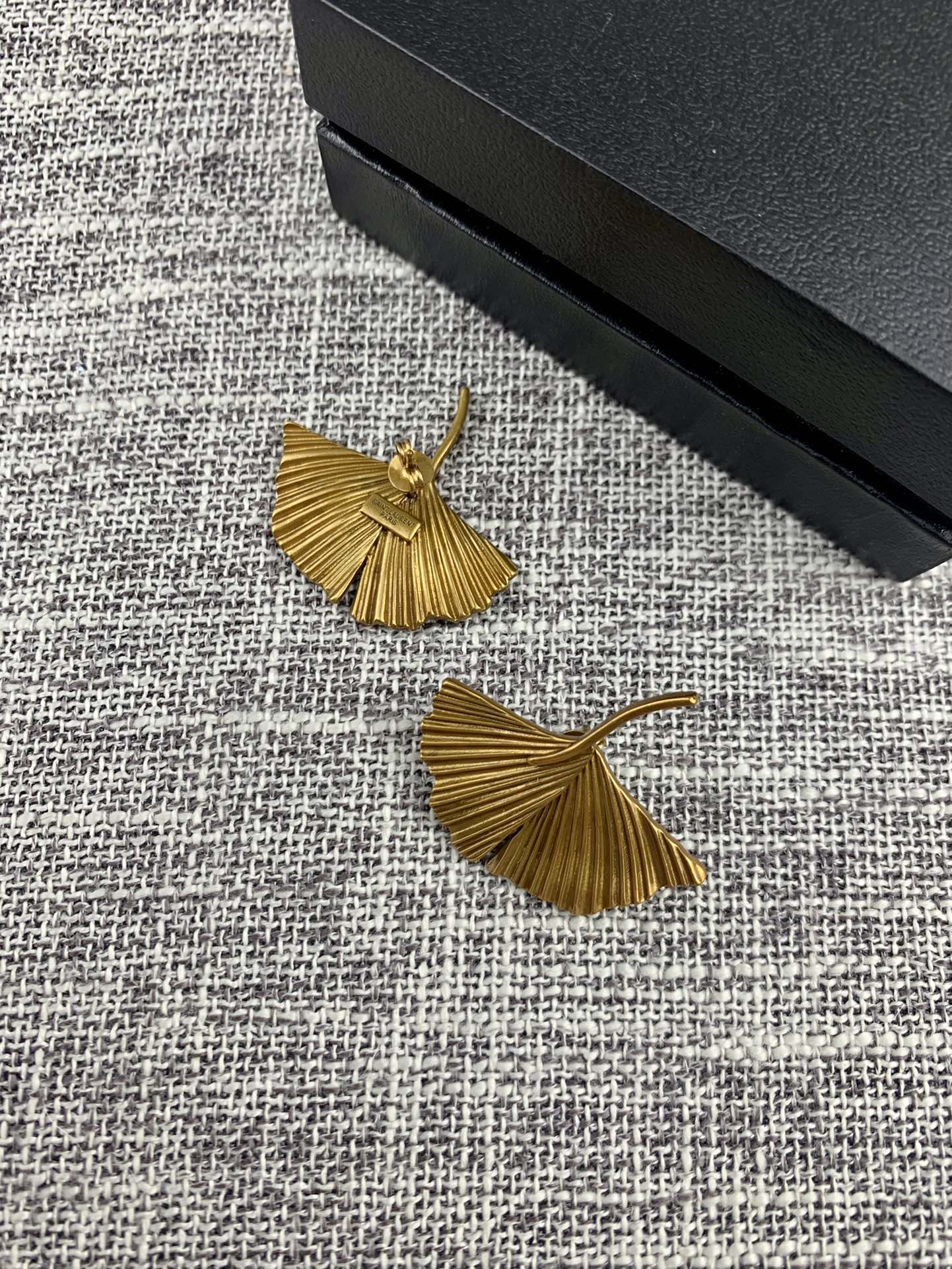 Saint Laurent YSL earrings studs