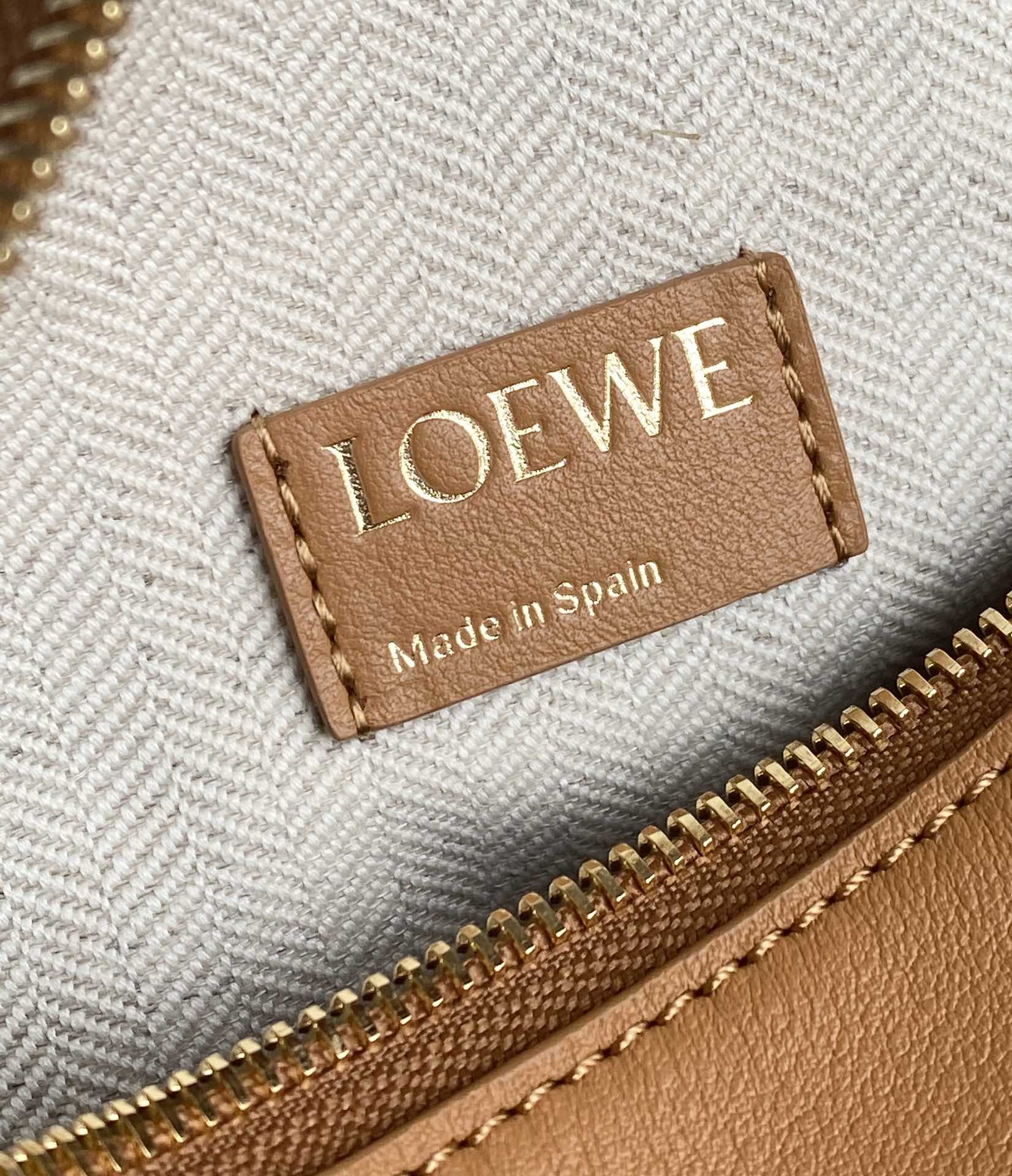 LOEWE cubi full leather lunch box bag