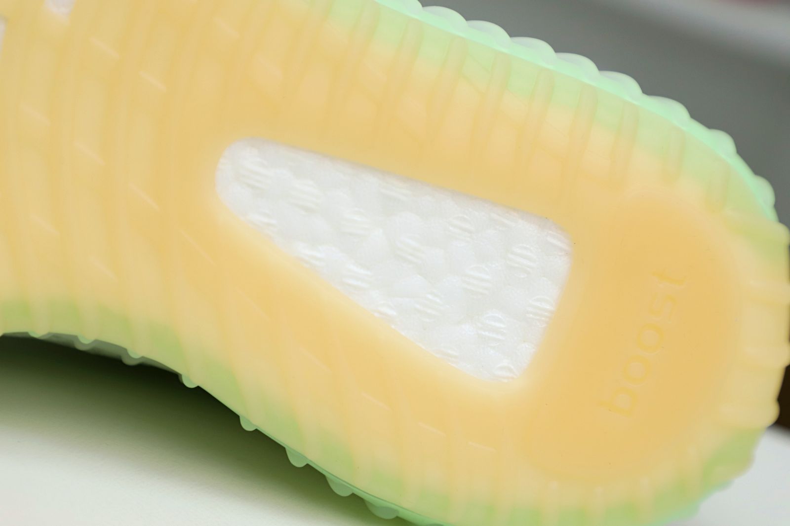 YEEZY BOOST 350 V2 HYPERSPACE