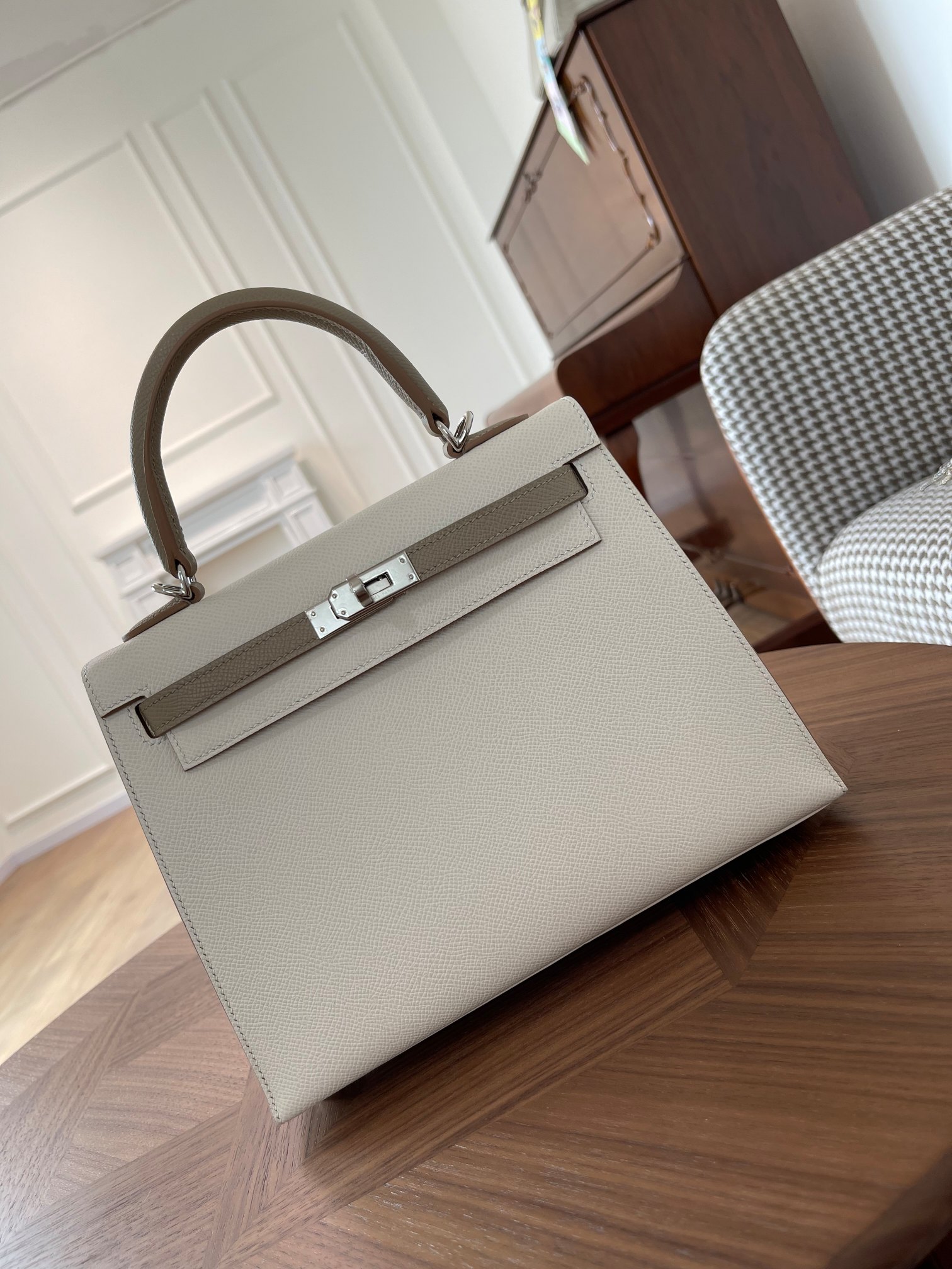 Kelly25 milkshake white dove gray epsom leather silver buckle