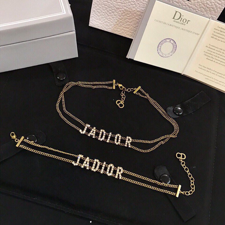 Dior necklace