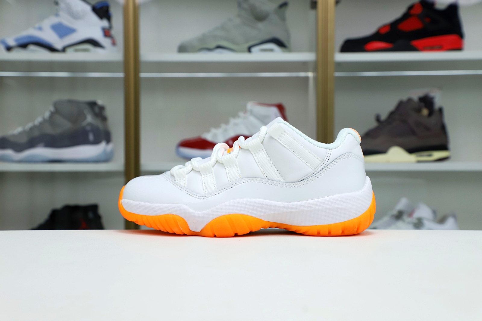WMNS AIR JORDAN 11 RETRO LOW BRIGHT CITRUS