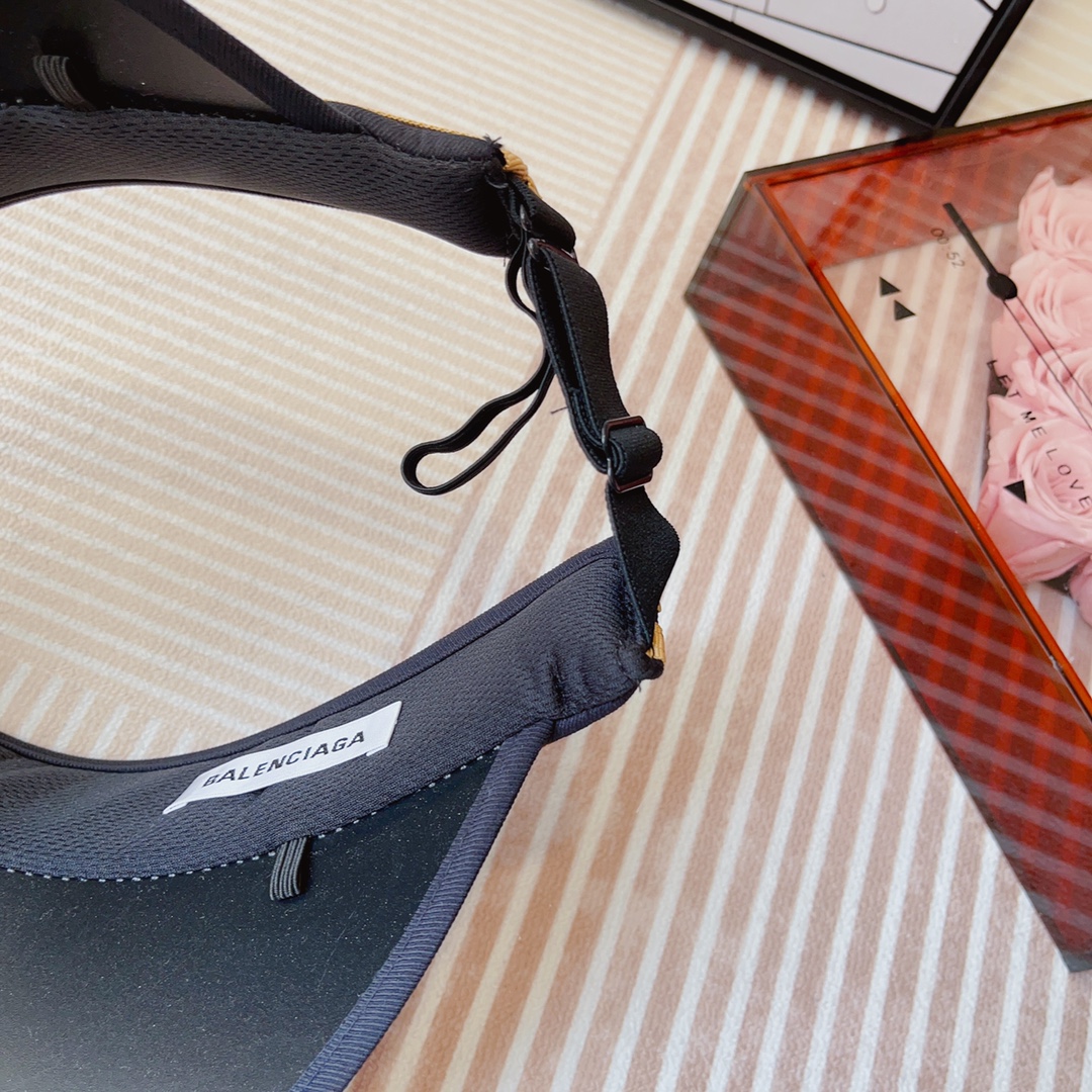 Balenciaga Explosive Empty Hat