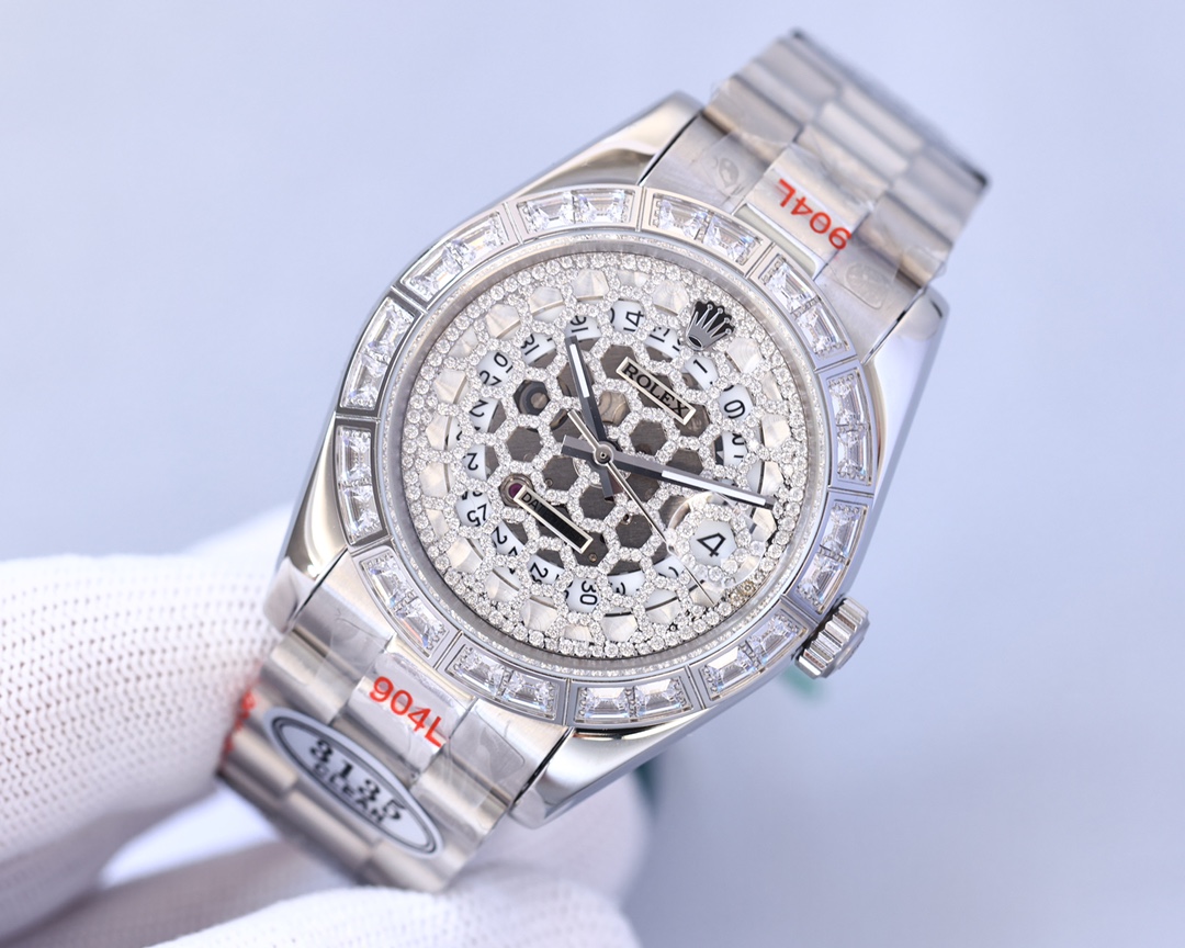 Rolex is equipped with a fully automatic 3135 imported mechanical movement