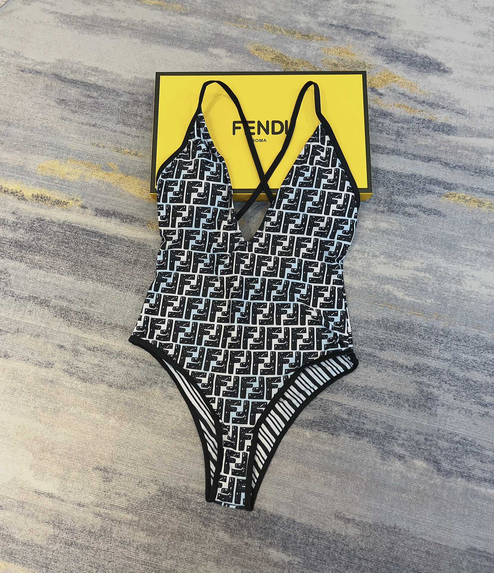 Fendi women's new one-piece bikini