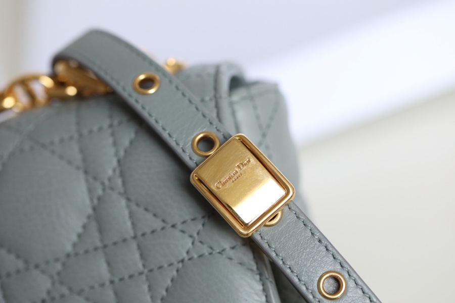 DlOR CARO】Grey soft cow leather rattan check DR- 091