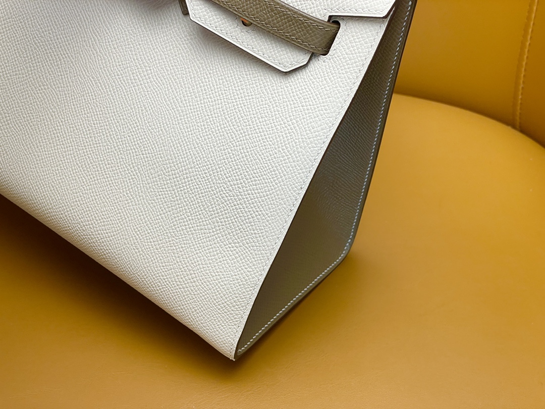 Birkin 25 outer seam epsom gold buckle