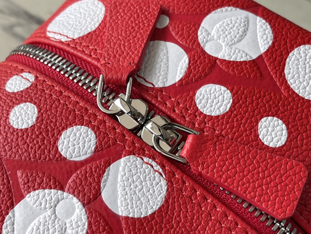 𝐋𝐎𝐔𝐈𝐒 𝐕𝐔𝐈𝐓𝐓𝐎𝐍    M21779