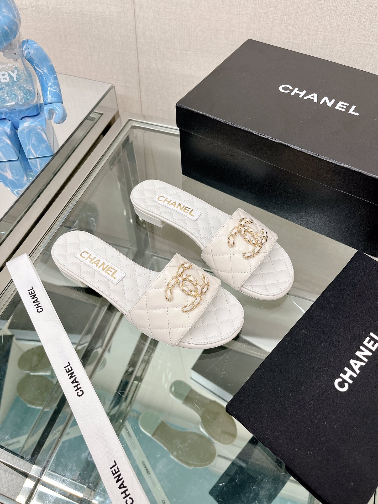 CHANEL 23Ss new diamond check chain double C buckle metal heel slippers sheepskin lining