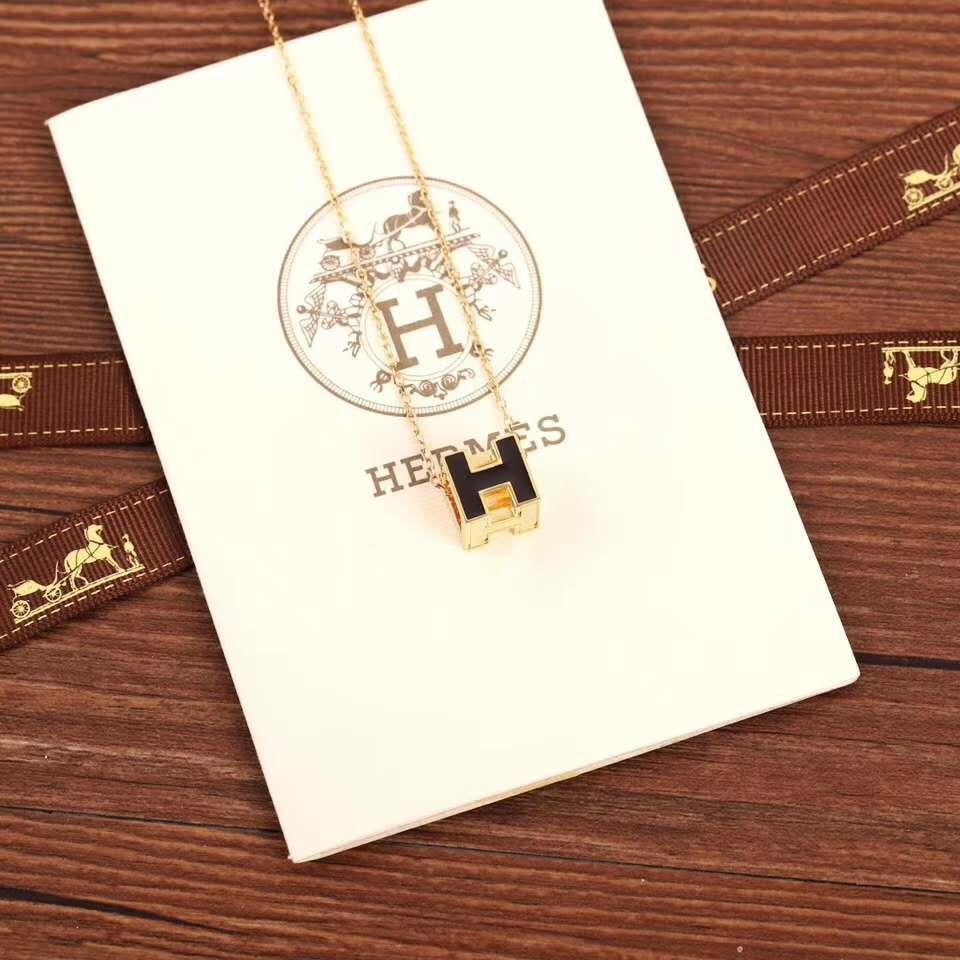Hermes necklace
