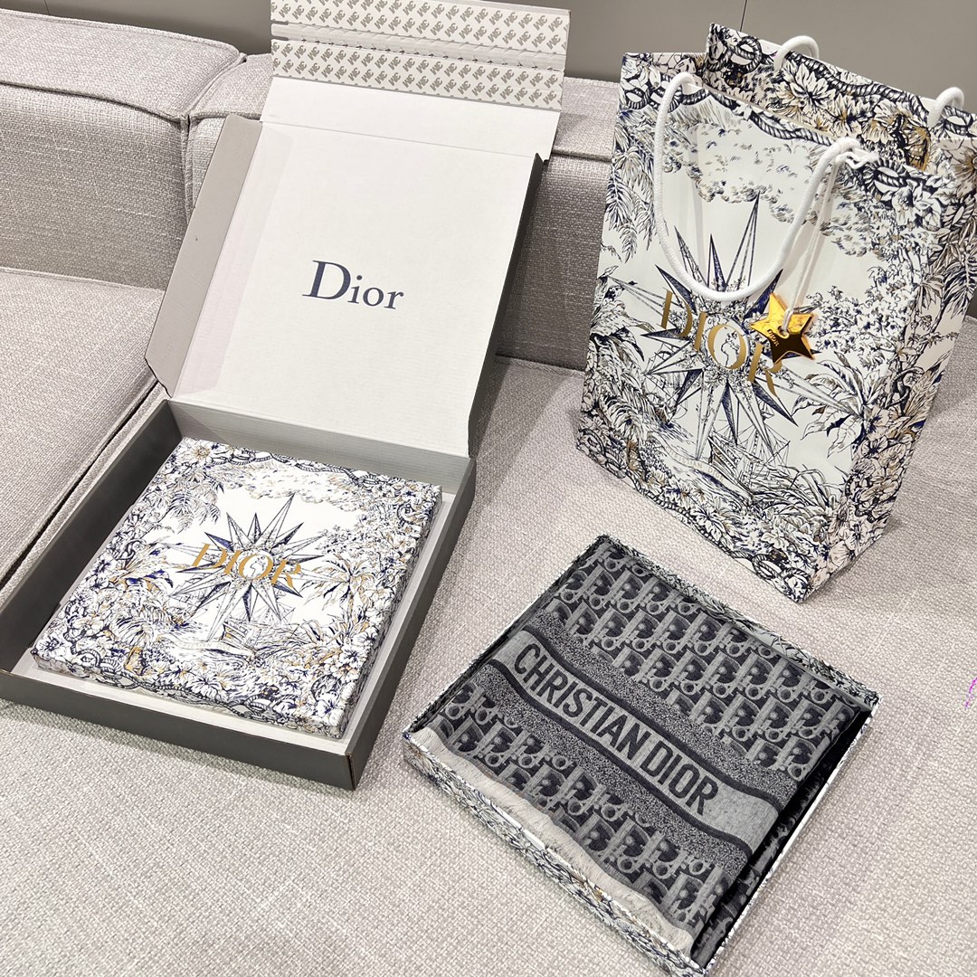 𝐃𝐢𝐨𝐫 · 23款新款牛仔系列-字母长巾海军蓝45%棉32%羊毛23%真丝