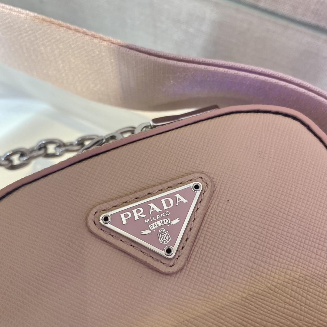 𝐏𝐑𝐀𝐃𝐀 1BH183 Mini handbag