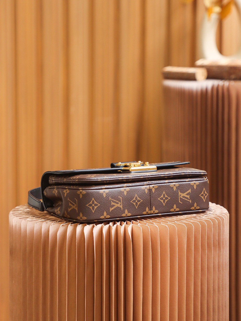 Louis Vuitton 𝐌𝐀𝐑𝐂𝐄𝐀𝐔 #M46126#