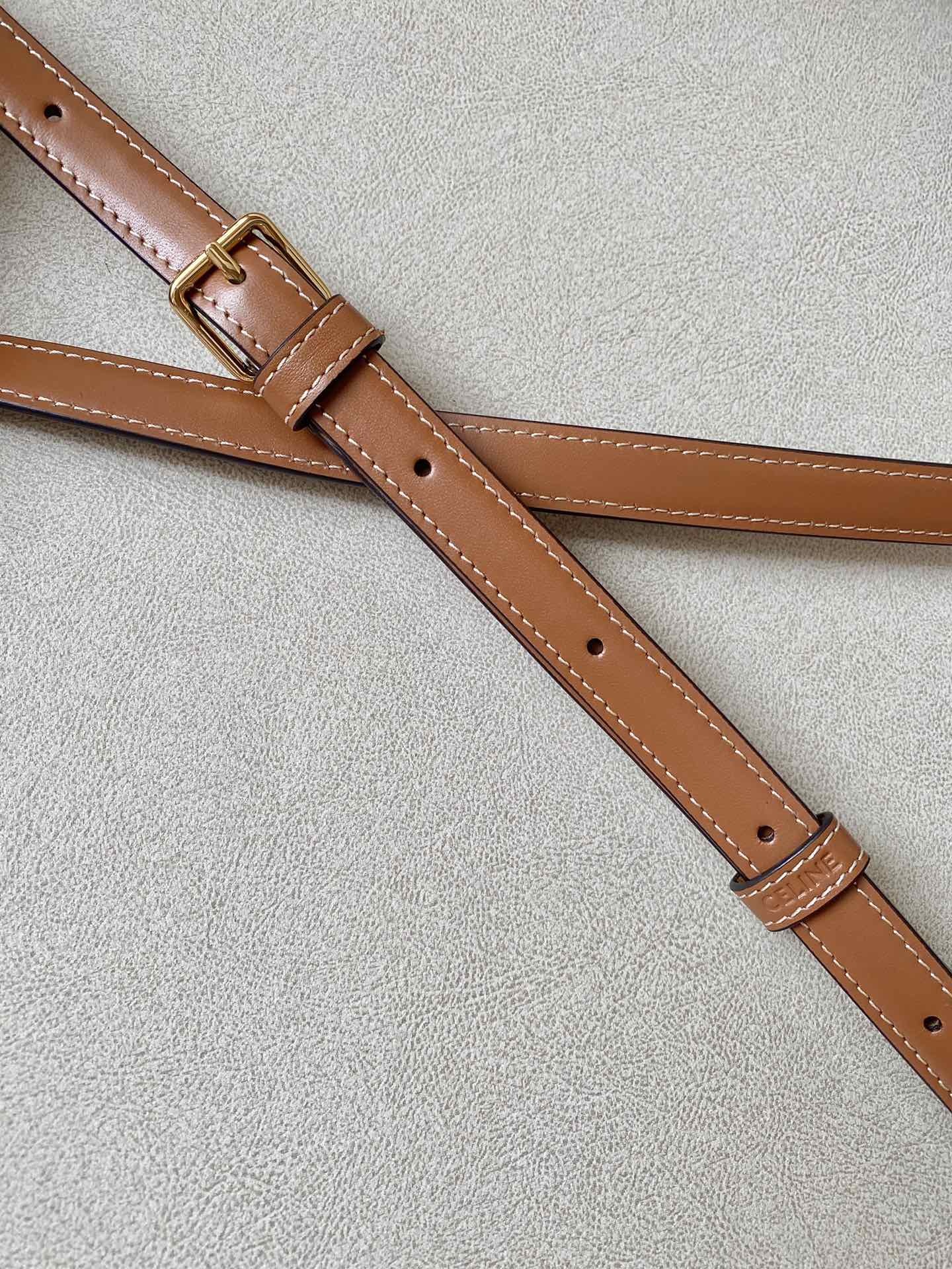 𝐂𝐞𝐥𝐢𝐧𝐞 Triomphe teen 18.5cm