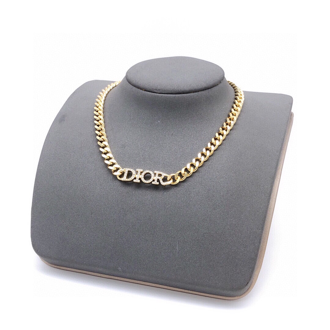 Dior necklace