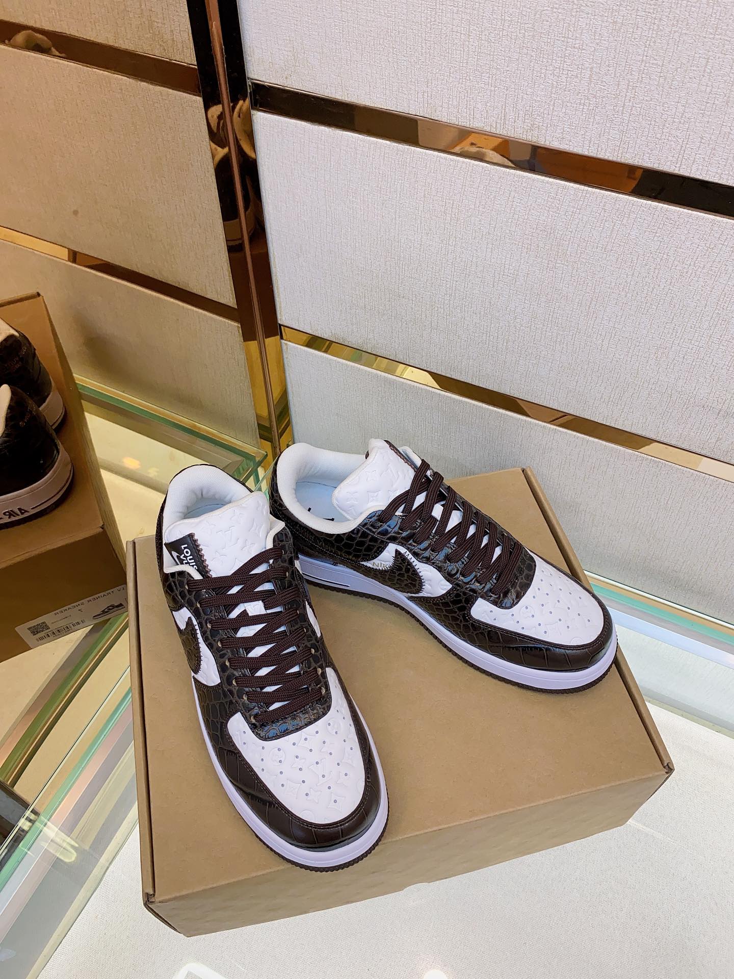 Louis Vuitton Nike joint 🆕Men's Abbesses sneakers