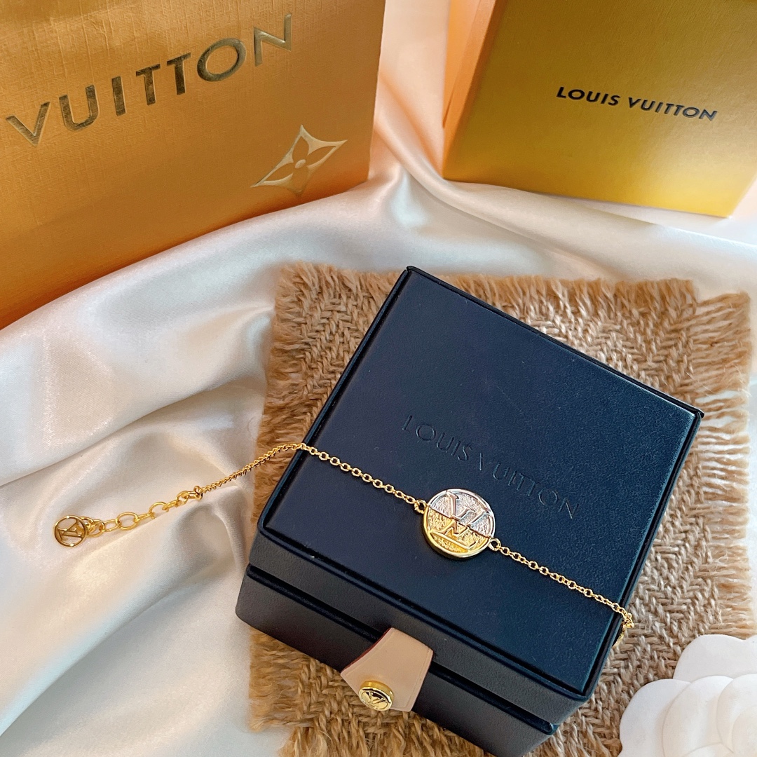 Louis Vuitton Early Spring Two-tone LV monogram bracelet in a circle
