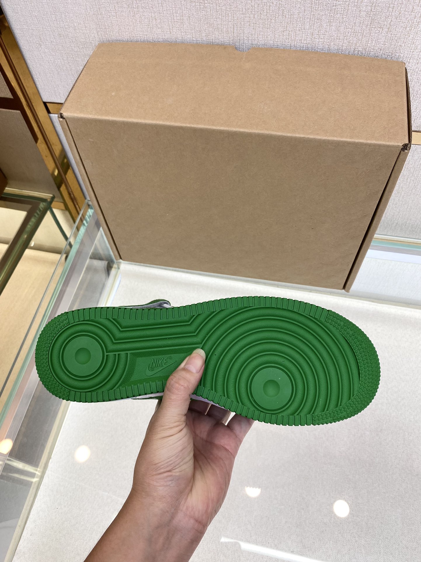 Louis Vuitton Nike Joint 🆕 Men's Abbesses High Top Sneakers