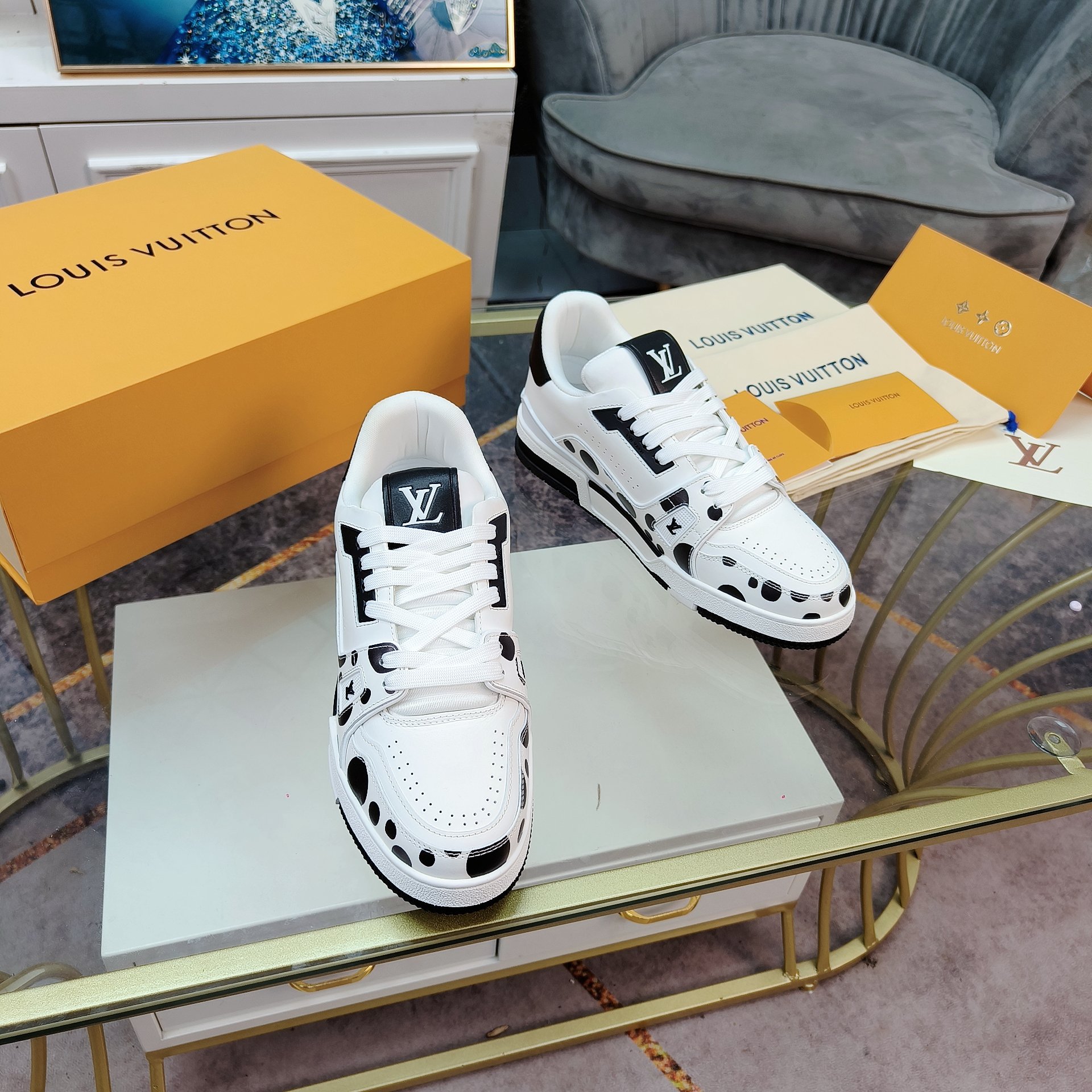 Louis Vuitton TRAINER sneakers
