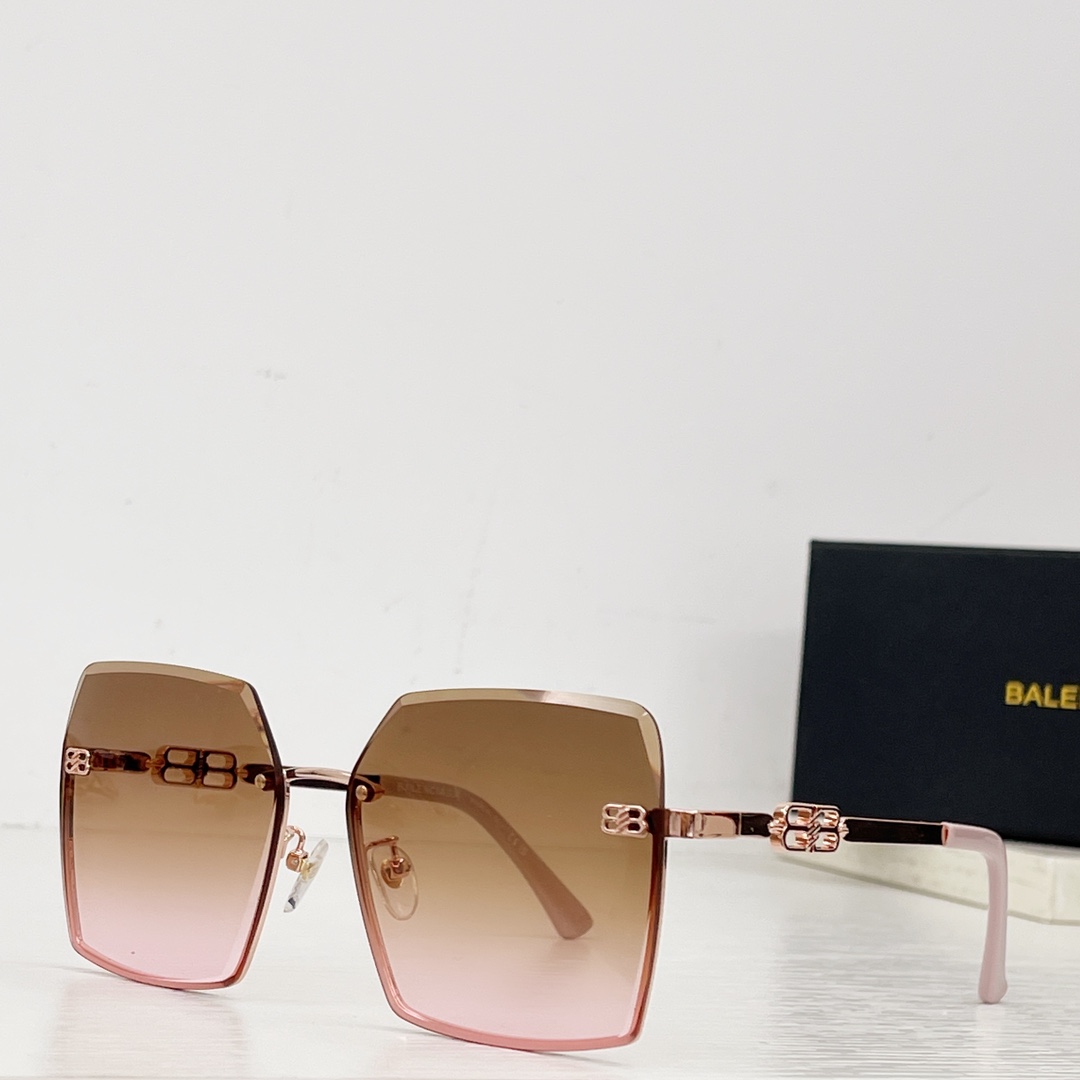 BALENCIAGE MODEL: BB0289S