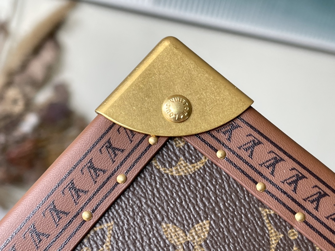 𝐋𝐎𝐔𝐈𝐒 𝐕𝐔𝐈𝐓𝐓𝐎𝐍 M20037 Pink This jewelry box is elegant Monogram canvas bag