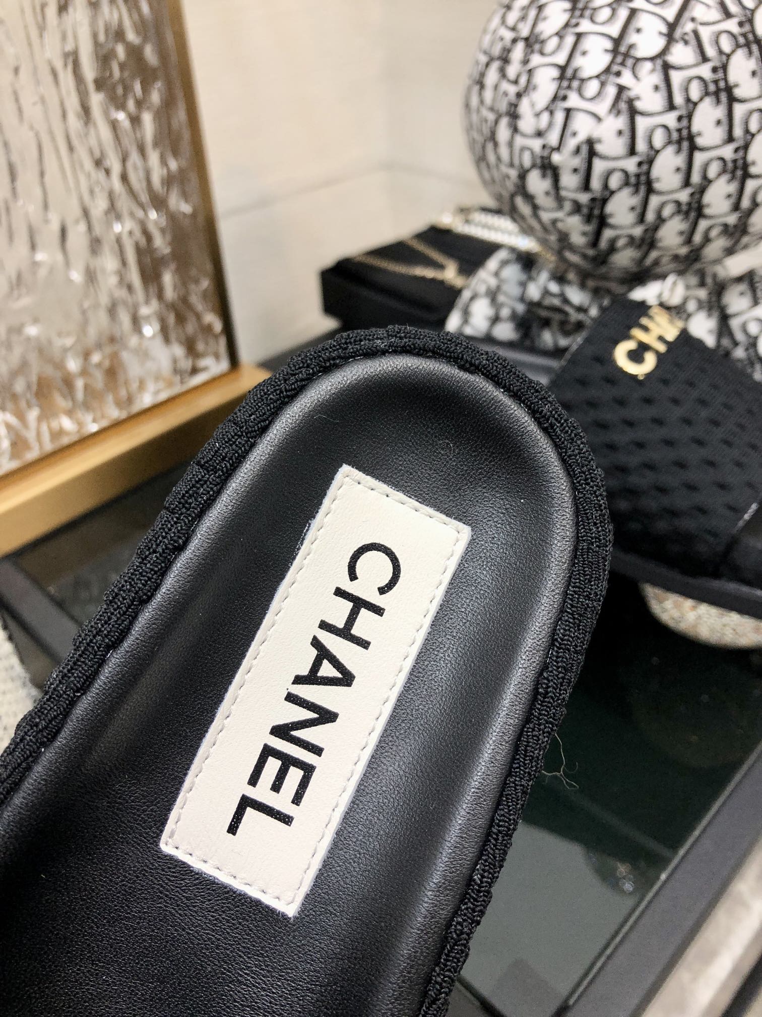 CHANEL 2022 early spring latest honey slippers fashion versatile series imported sheepskin cushioned feet