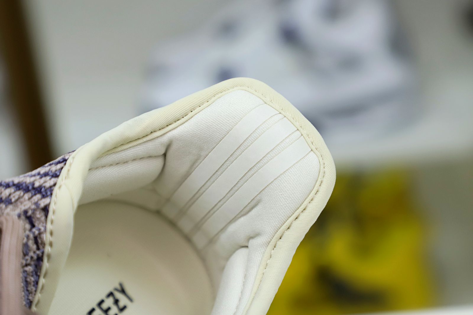 YEEZY BOOST 350 V2 ASH PEARL