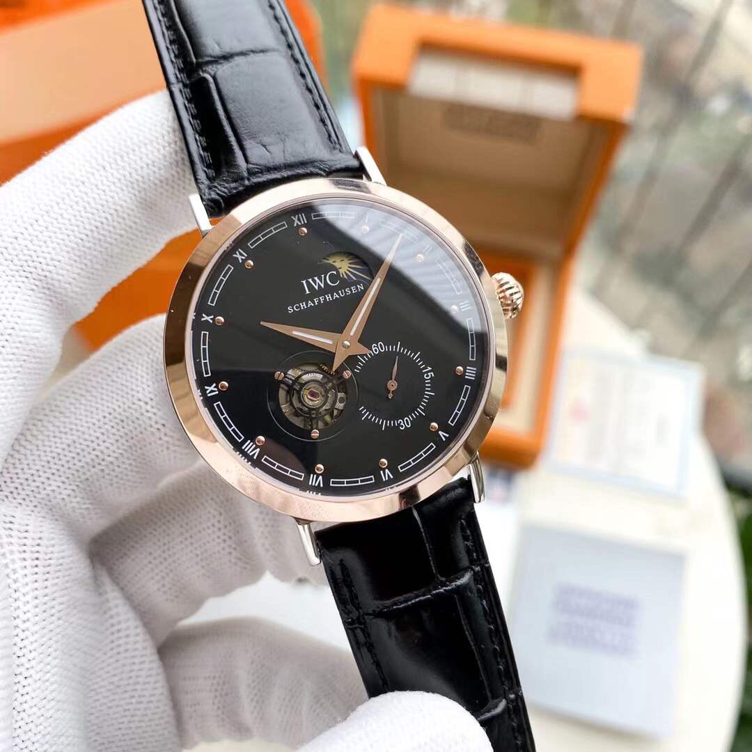 IWC- Vanguard - Men's Watch Mechanical Automatic Movement Mineralized Glass 316L Stainless Steel Case