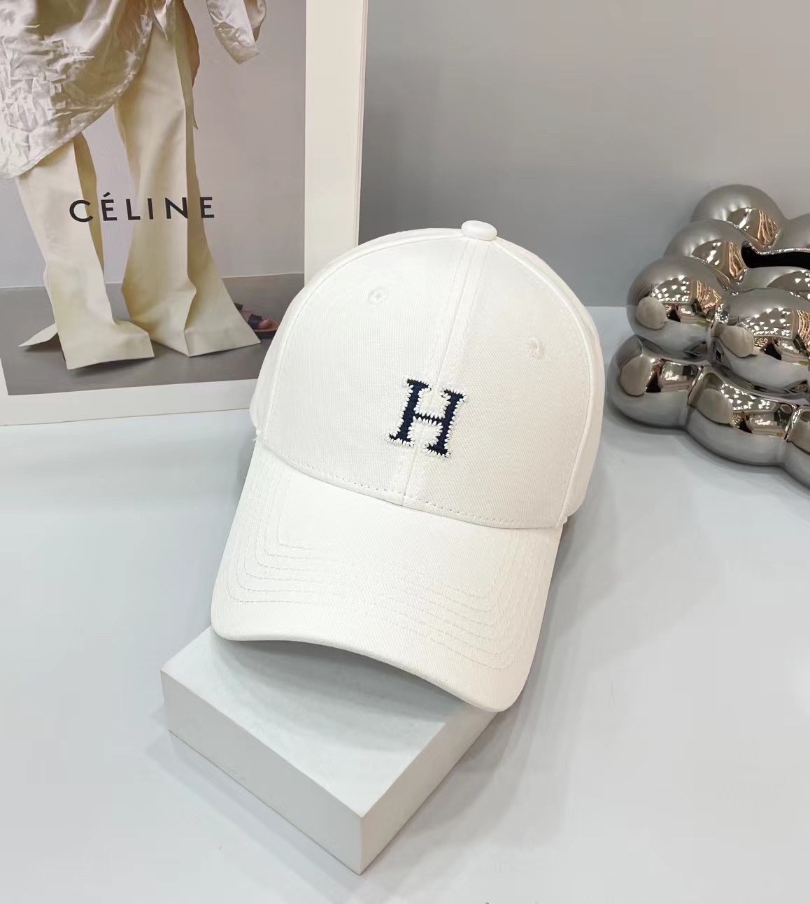 Balenciaga new plain baseball cap sweet cool baseball cap