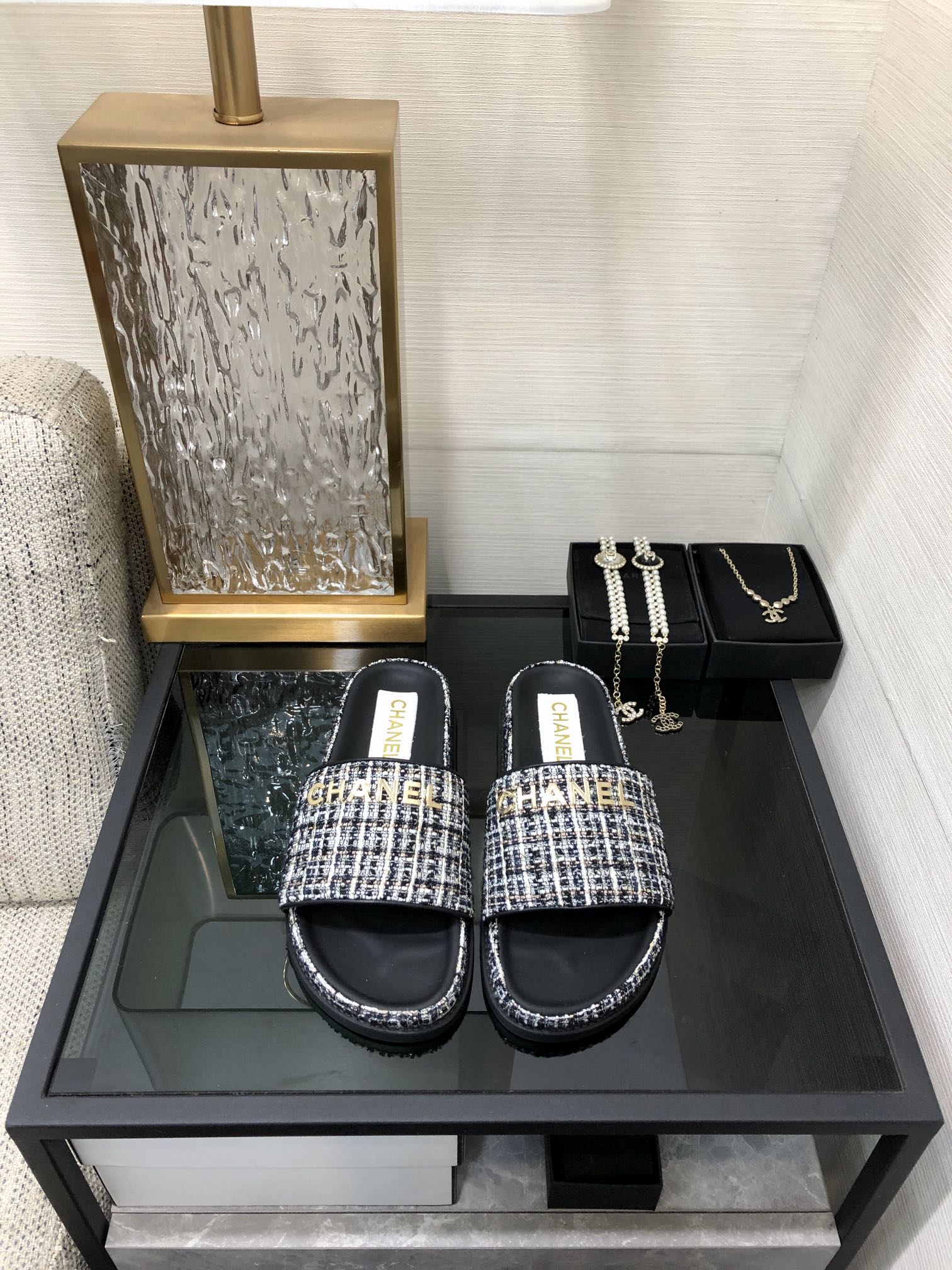 CHANEL 2022 early spring latest honey slippers fashion versatile series imported sheepskin cushioned feet