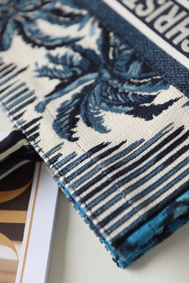 DIOR TOTE Blue Coconut Tree