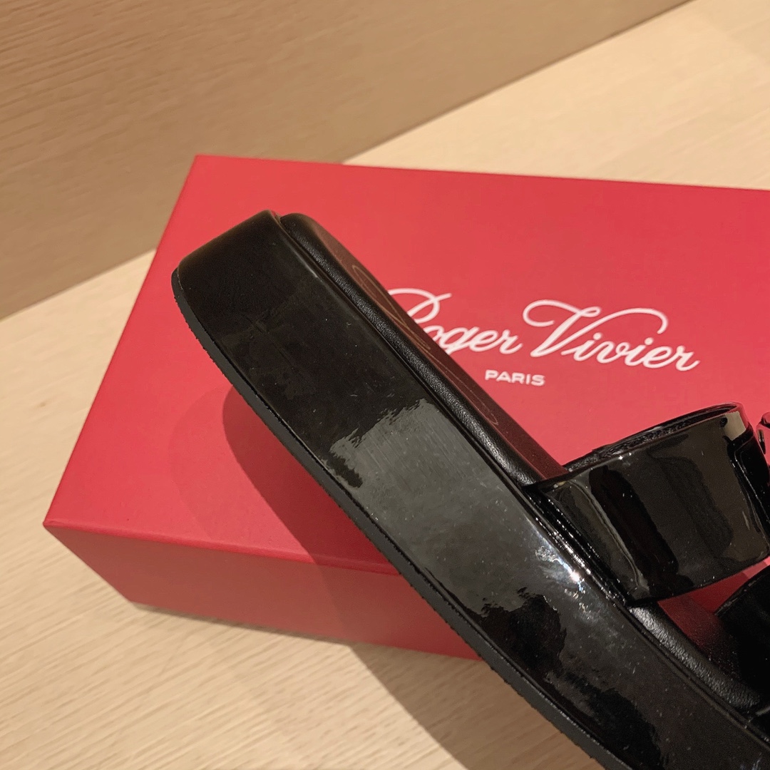 Roger Vivier | 𝟐𝟎𝟐𝟏/𝐒𝐒 𝐧𝐞𝐰 RV Top Edition Diamond Buckle Slippers Swarovski Crystal Diamonds