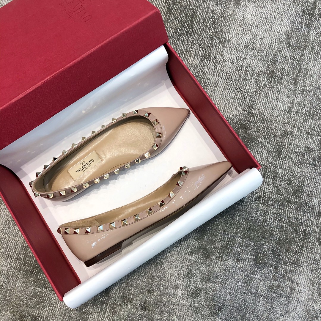Valentino VT Collection Flats Patent Leather Nude Pink