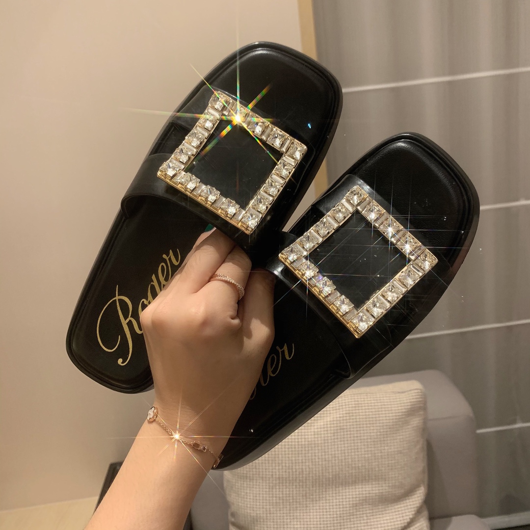Roger Vivier | 𝟐𝟎𝟐𝟏/𝐒𝐒 𝐧𝐞𝐰 RV Top Edition Diamond Buckle Slippers Swarovski Crystal Diamonds