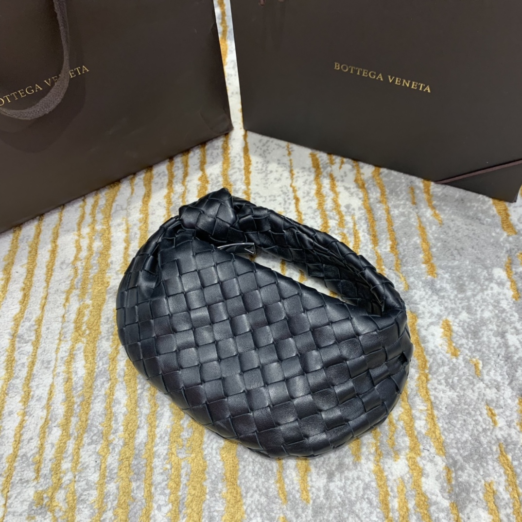 Bottega Veneta  🆕NEW🆕 JODIE #651876