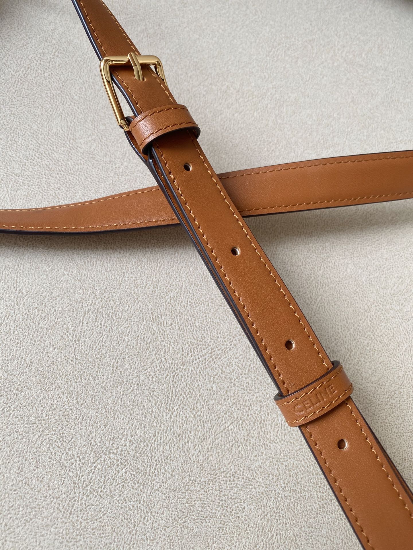 𝐂𝐞𝐥𝐢𝐧𝐞 Triomphe Medium 22.5cm