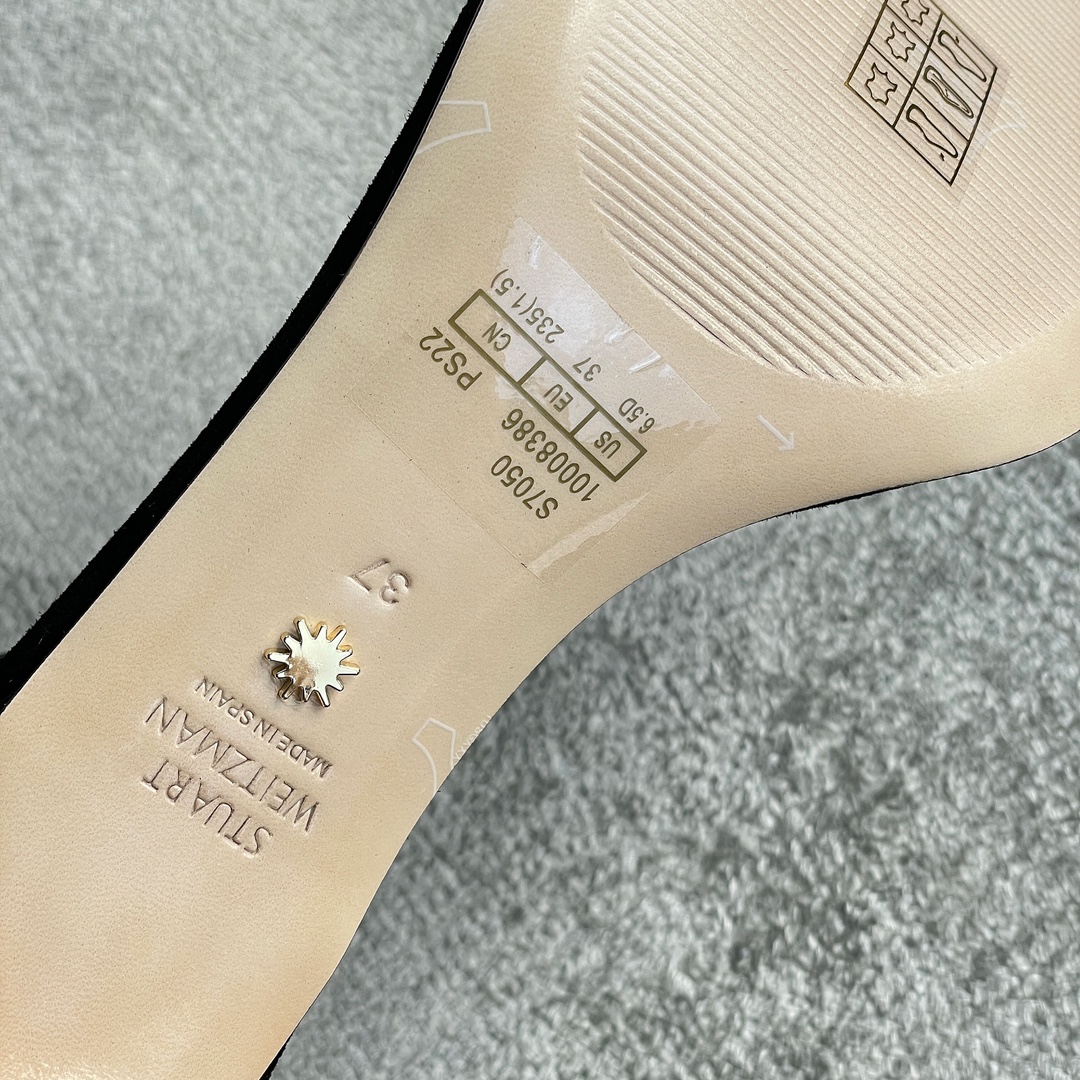 Stuar*t weitzma*n sandals