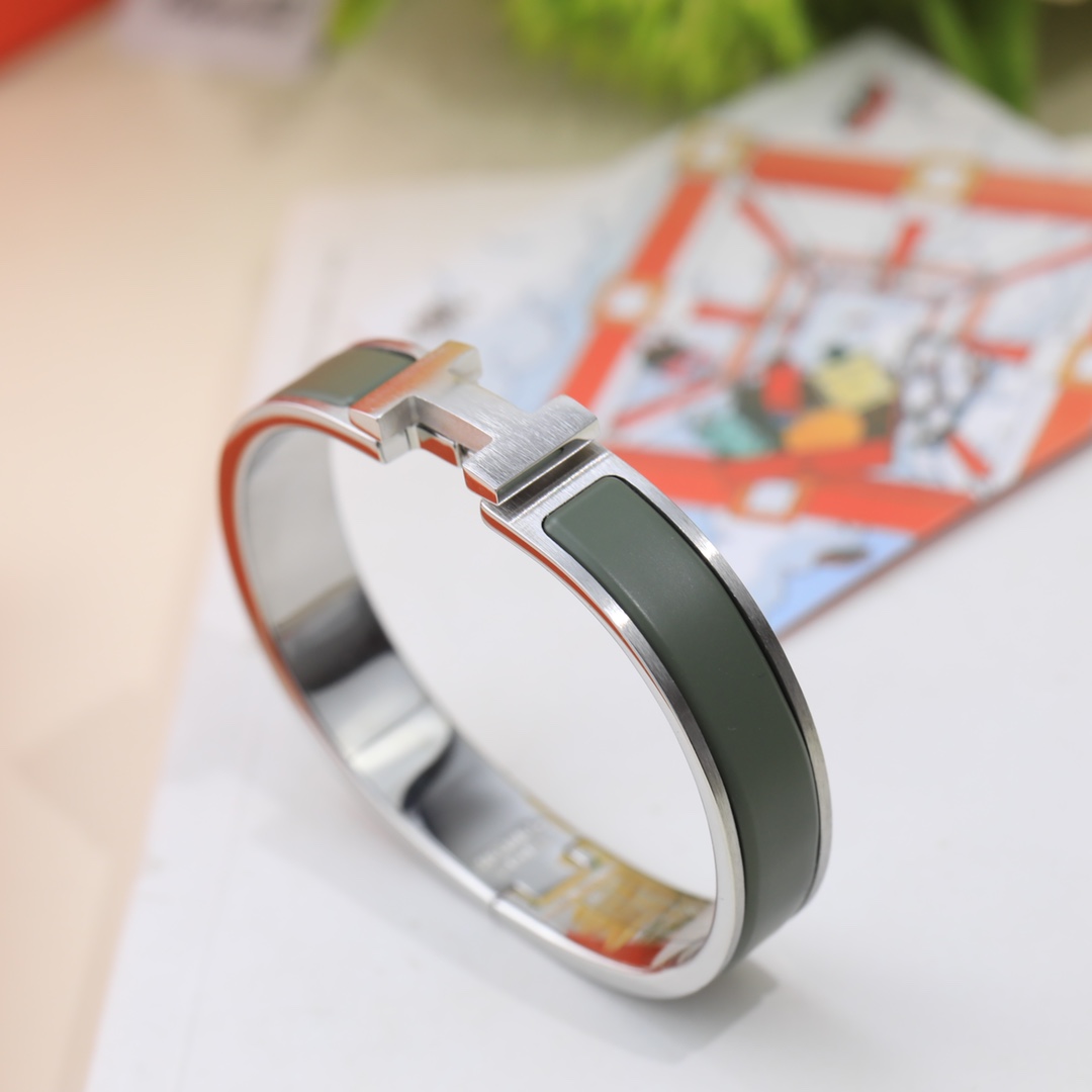 Hermes bracelet