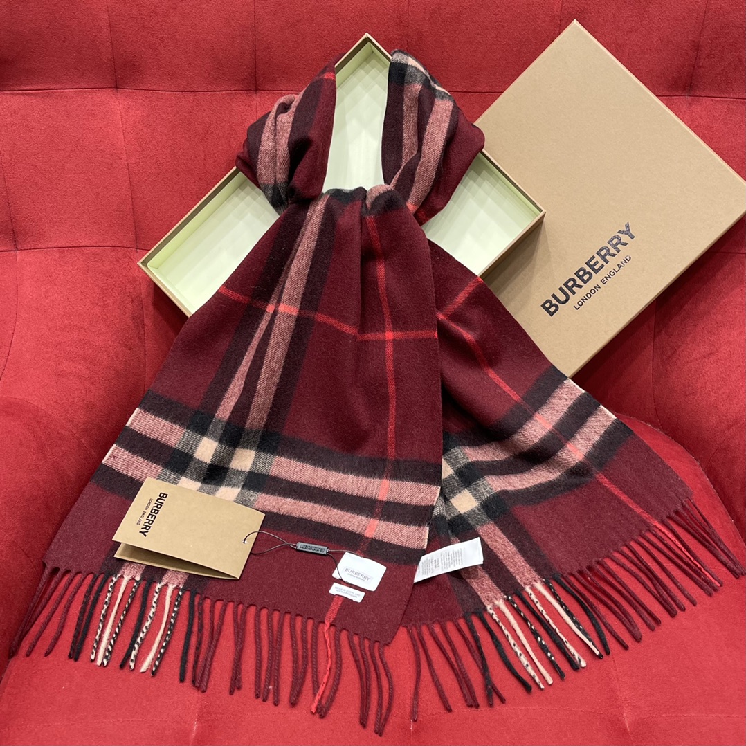 Burberry Classic Check Scarf