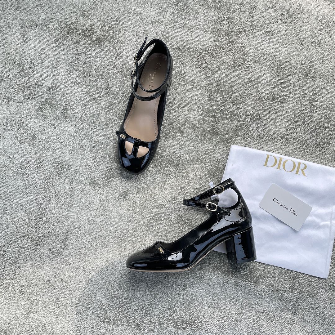 DIOR Sweet and elegant Mary Jane heels Cow patent leather Sheepskin Genuine leather outsole Black