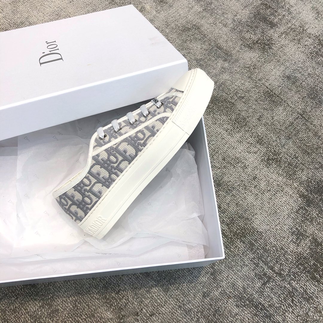 DIOR Antique Collection Grey letters Full electric embroidery Water-dyed sheepskin lining Private moulded outsole