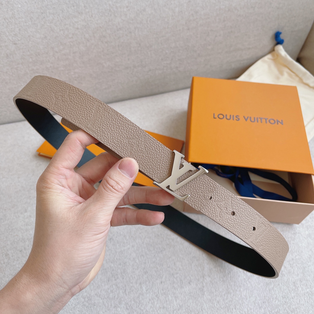 LOUIS VUITTO Parnassea Leather Goods Collection