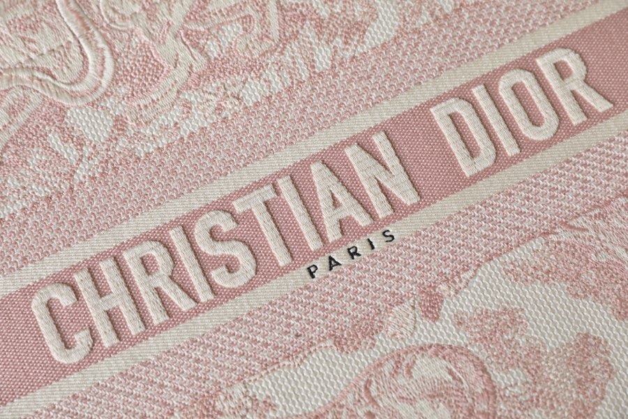 DIOR TOTE Pink Tiger