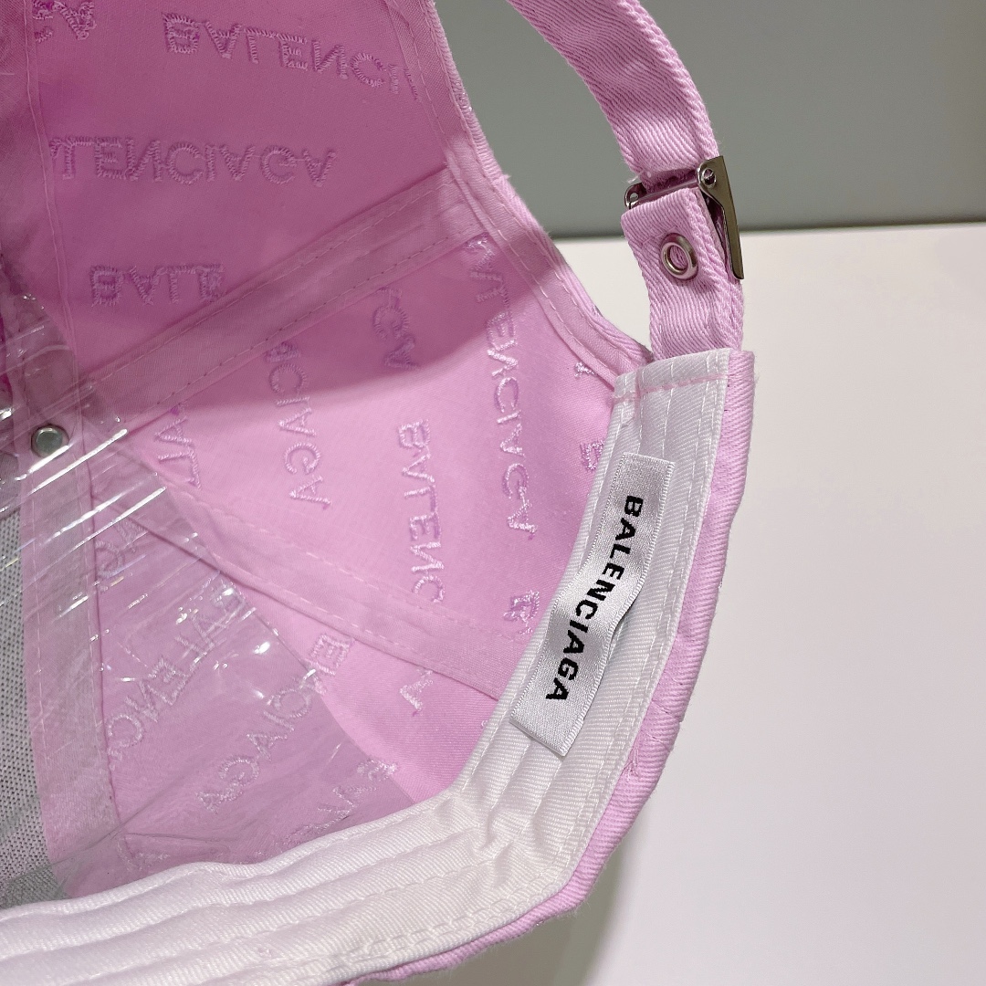 Balenciaga baseball cap