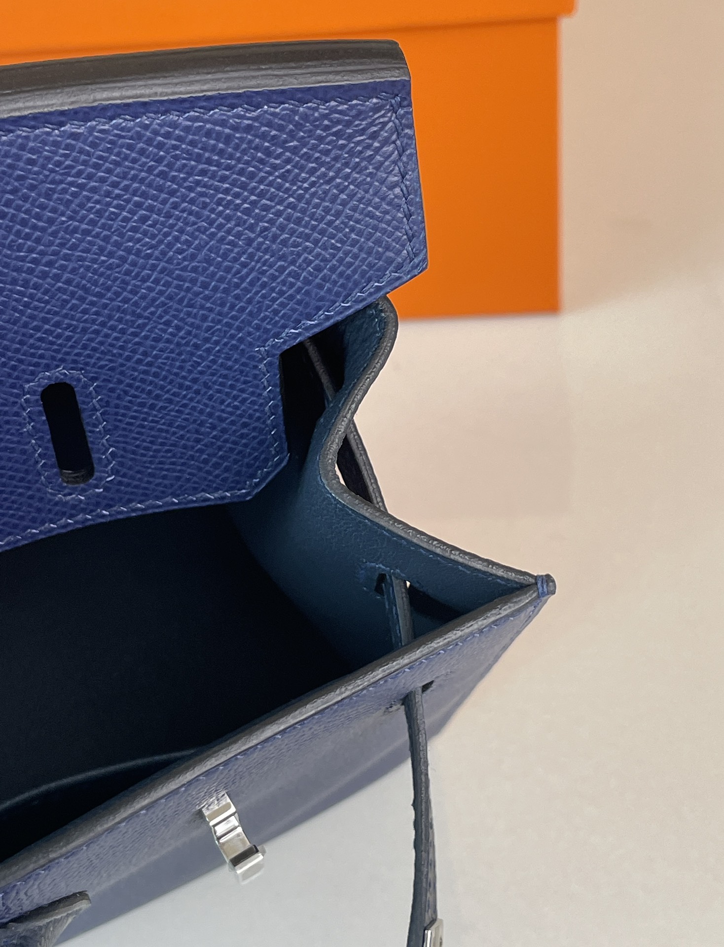 Birkin25 outer seam gemstone blue with midnight blue epsom leather horseshoe engraving