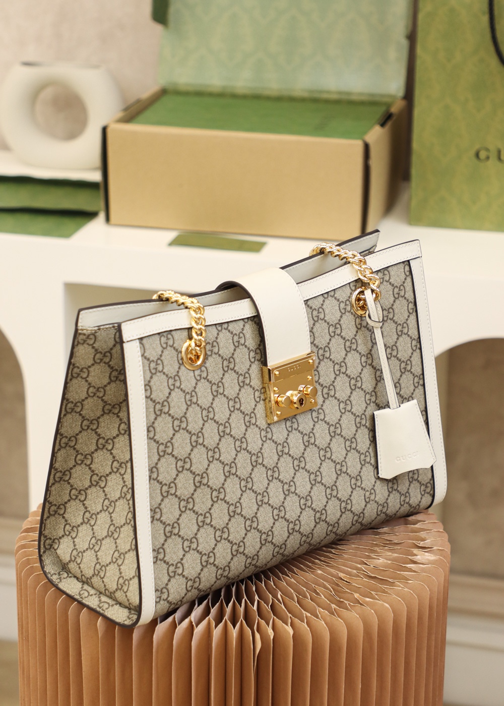 GUCCI 𝐏𝐚𝐝𝐥𝐨𝐜𝐤 series medium original leather #479197