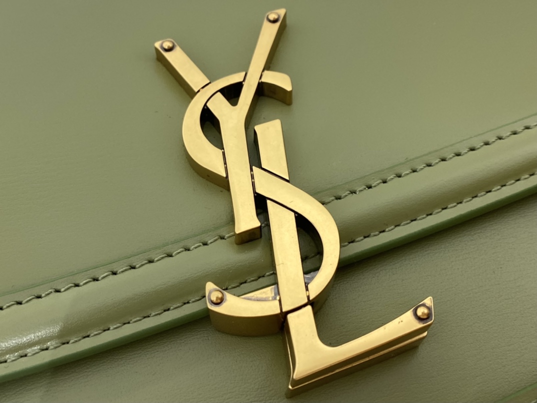 SAINT LAURENT 𝑺𝑶𝑳𝑭𝑬𝑹𝑰𝑵𝑶 𝑩𝑶𝑿 🎐.「avocado green」#634305.JD